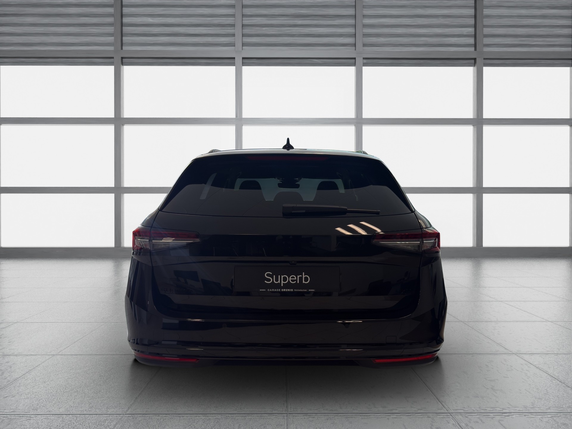 SKODA Superb Combi 2.0 TDi Sportline 4x4 DSG-image-4
