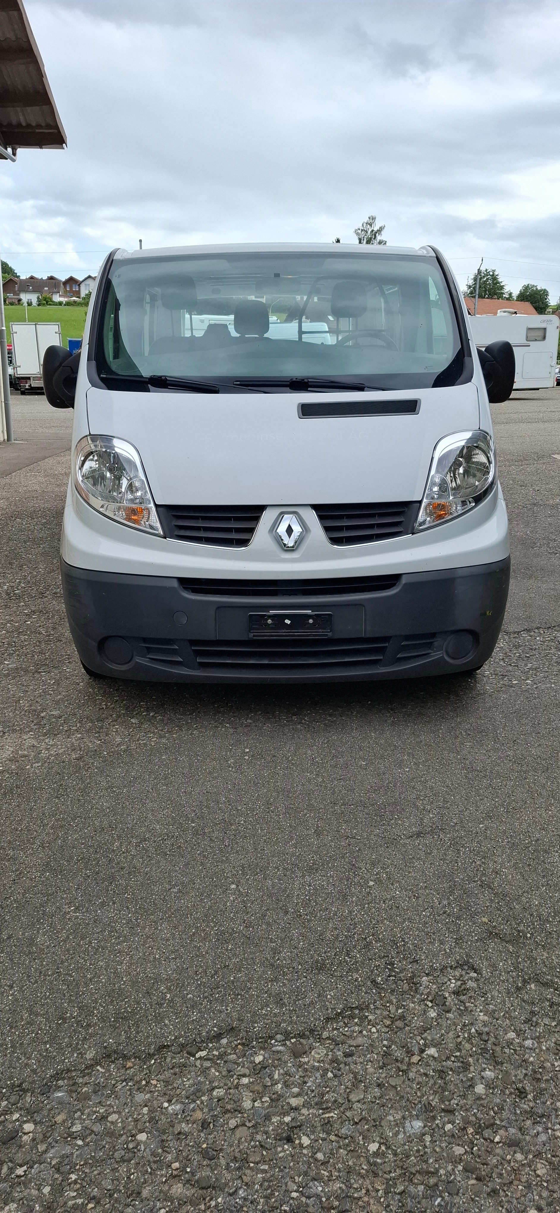 RENAULT Trafic 2.0i 2.9t L1H1-image-0