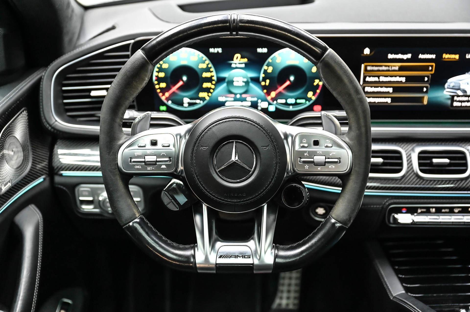 MERCEDES-BENZ GLE 63 S AMG 4matic+ Coupé-image-27