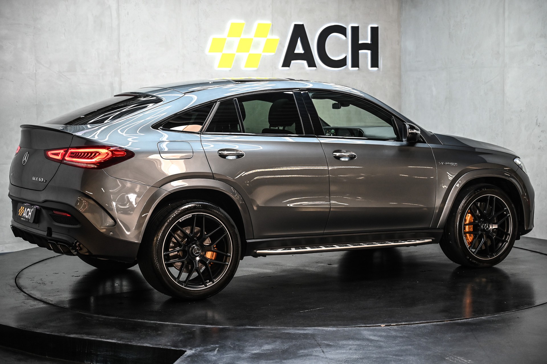 MERCEDES-BENZ GLE 63 S AMG 4matic+ Coupé-image-9