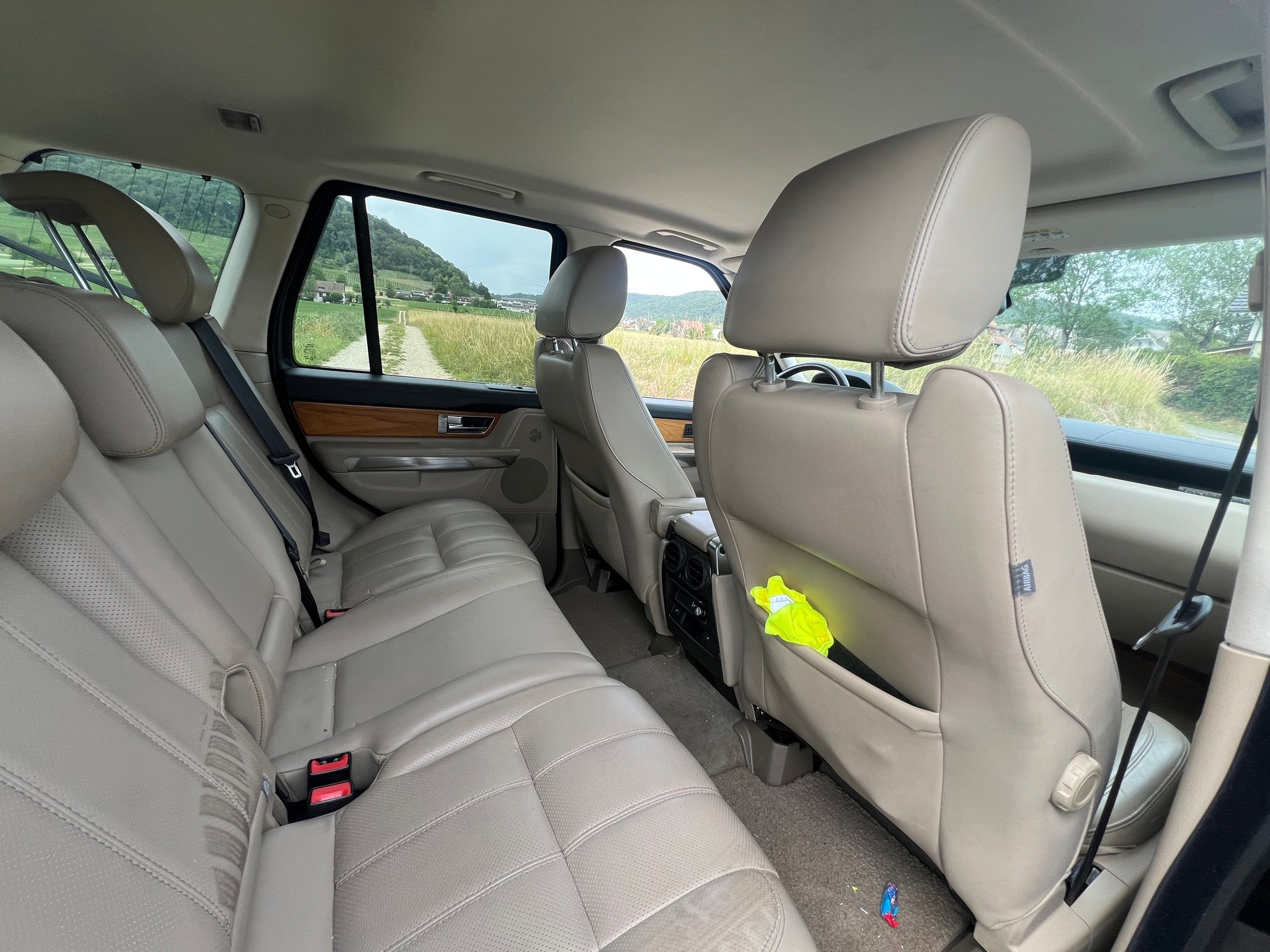 LAND ROVER Range Rover Sport 3.0 TDV6 SE Automatic-image-11