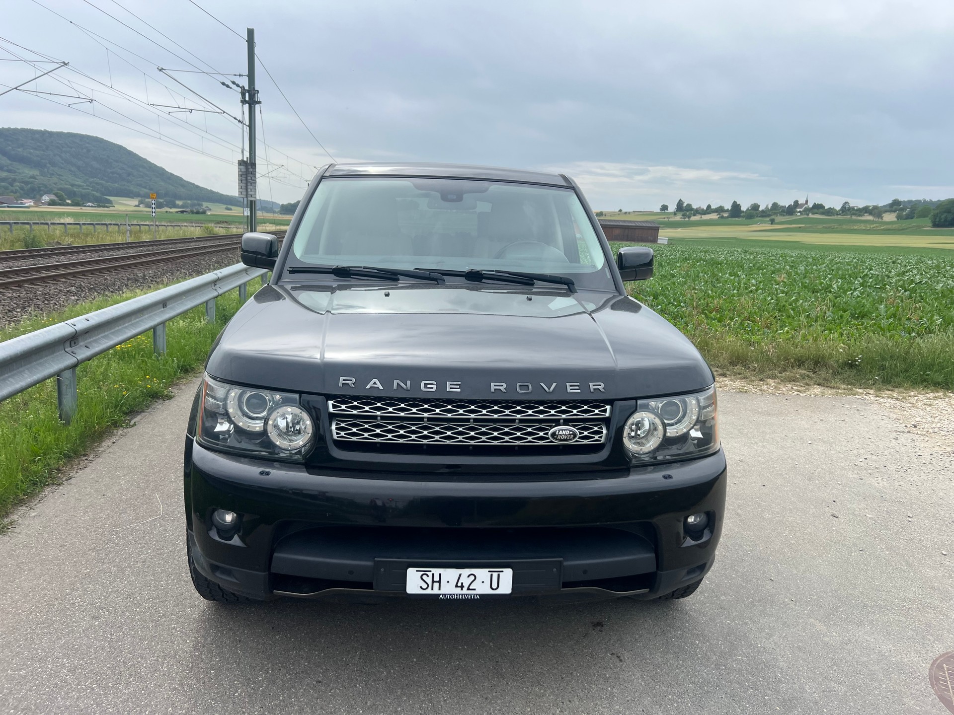 LAND ROVER Range Rover Sport 3.0 TDV6 SE Automatic-image-1