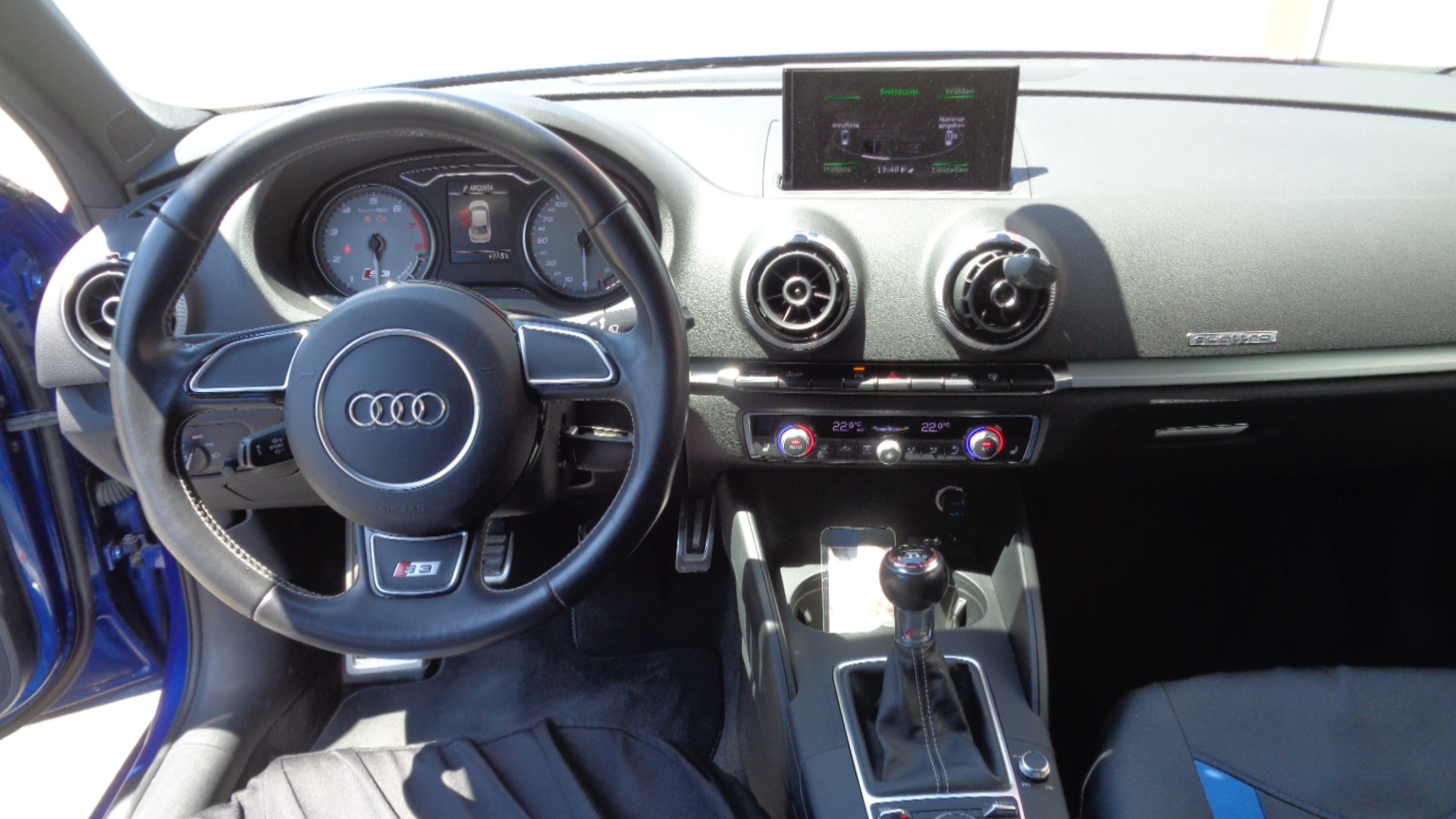 AUDI 2.0 T FSI quattro-image-5
