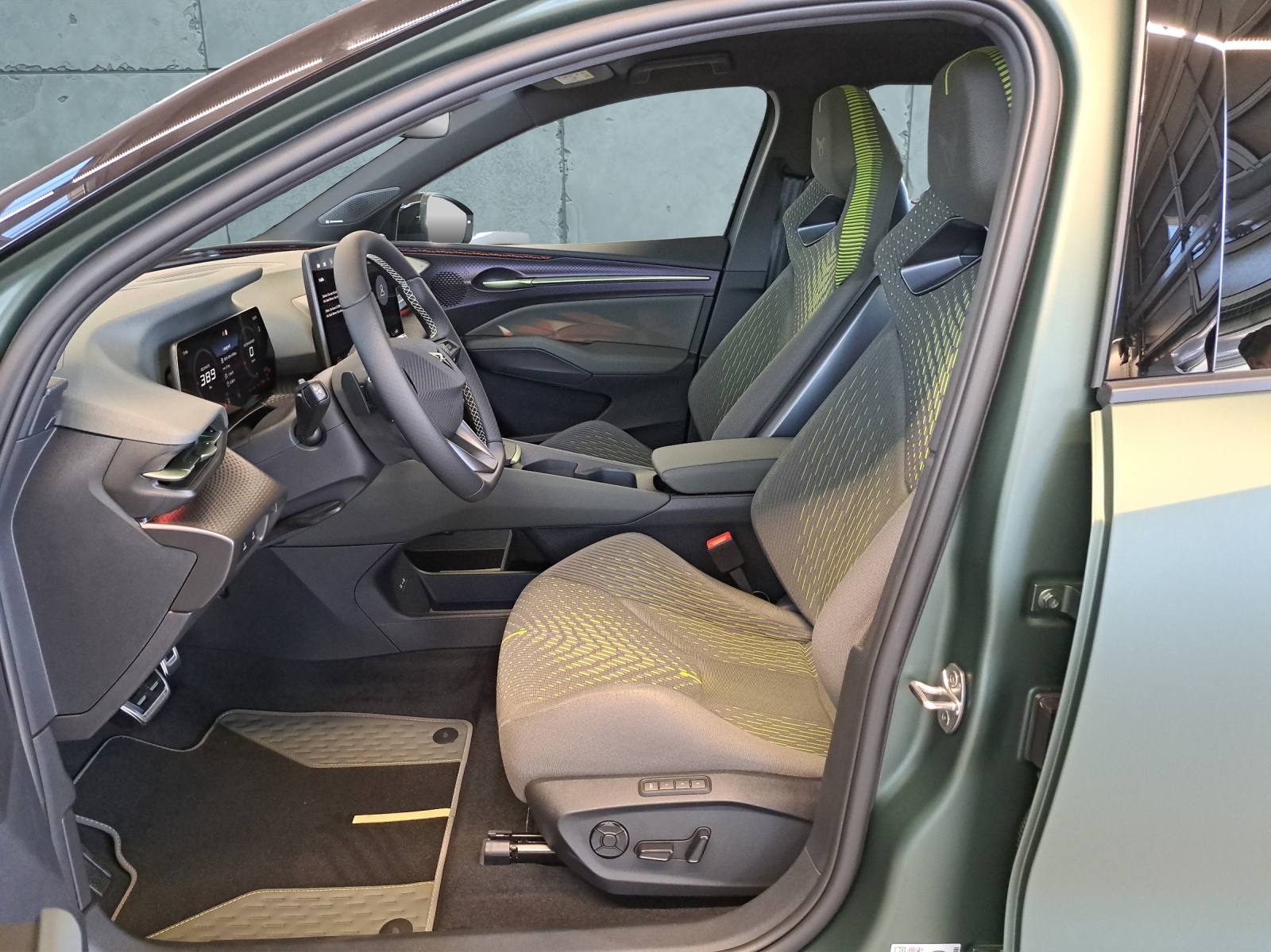 CUPRA Raval 52 kWh VZ Extreme-image-9