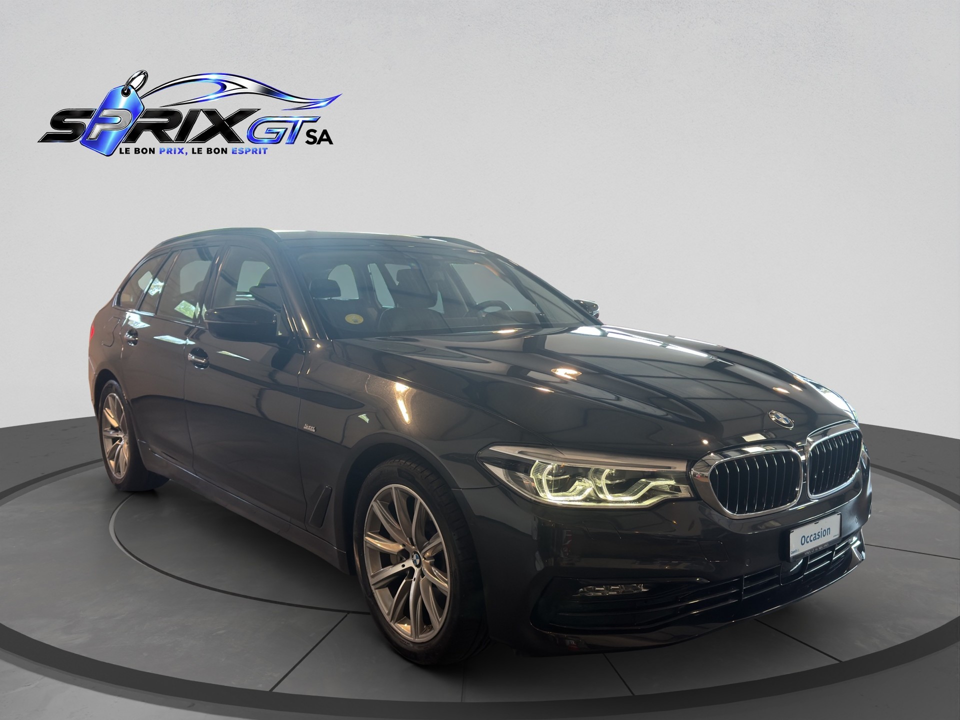 BMW 530d xDrive Touring Sport Line Steptronic-image-6