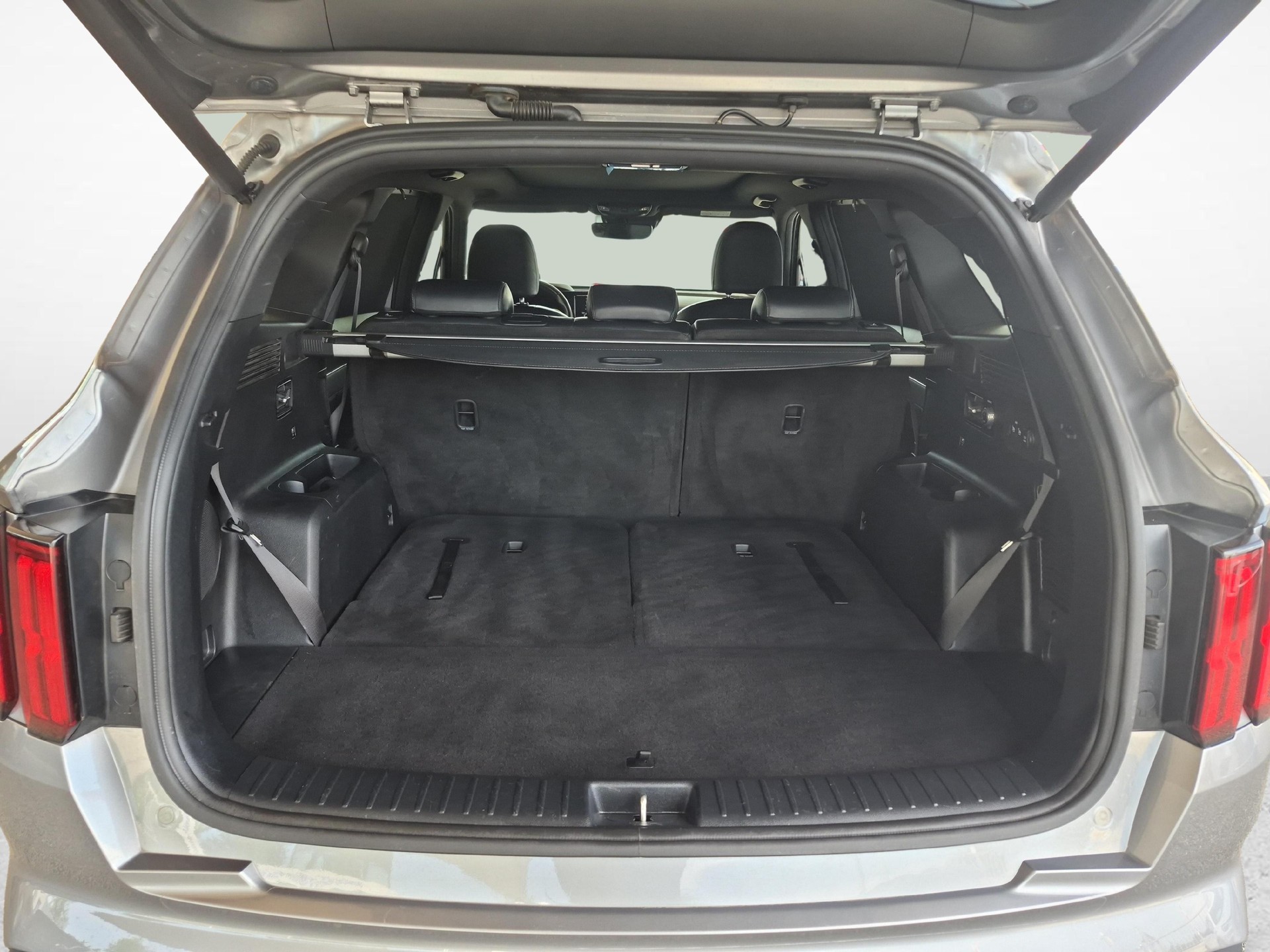 KIA Sorento 1.6 T-GDi Plug-in Hybrid Style 7P / ab 3,99% Leasing bei Abschluss einer Protect Autoversicherung-image-12