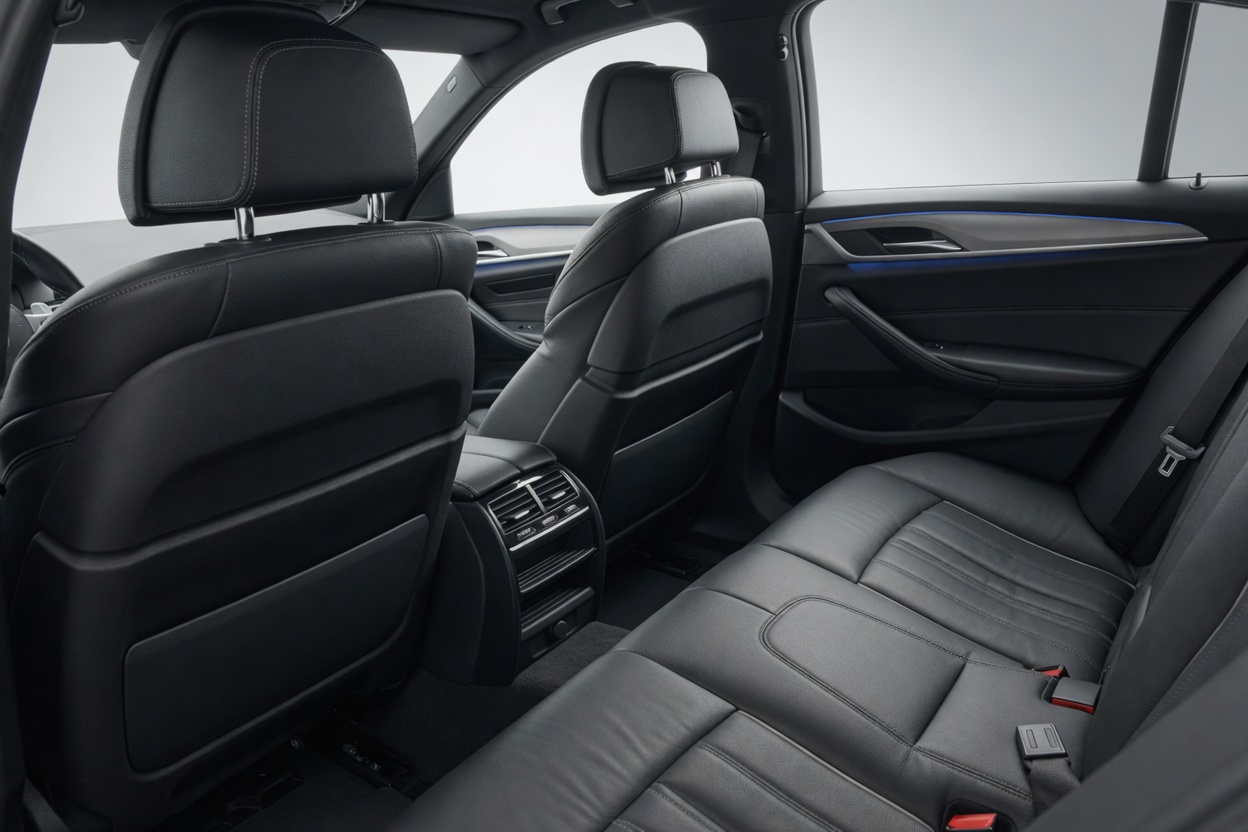 BMW 530d xDrive Steptronic M-Sport-image-9