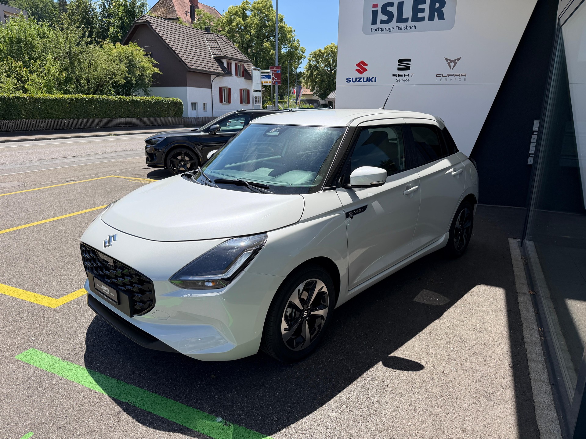SUZUKI Swift 1.2 Sakura Top Hybrid-image-2