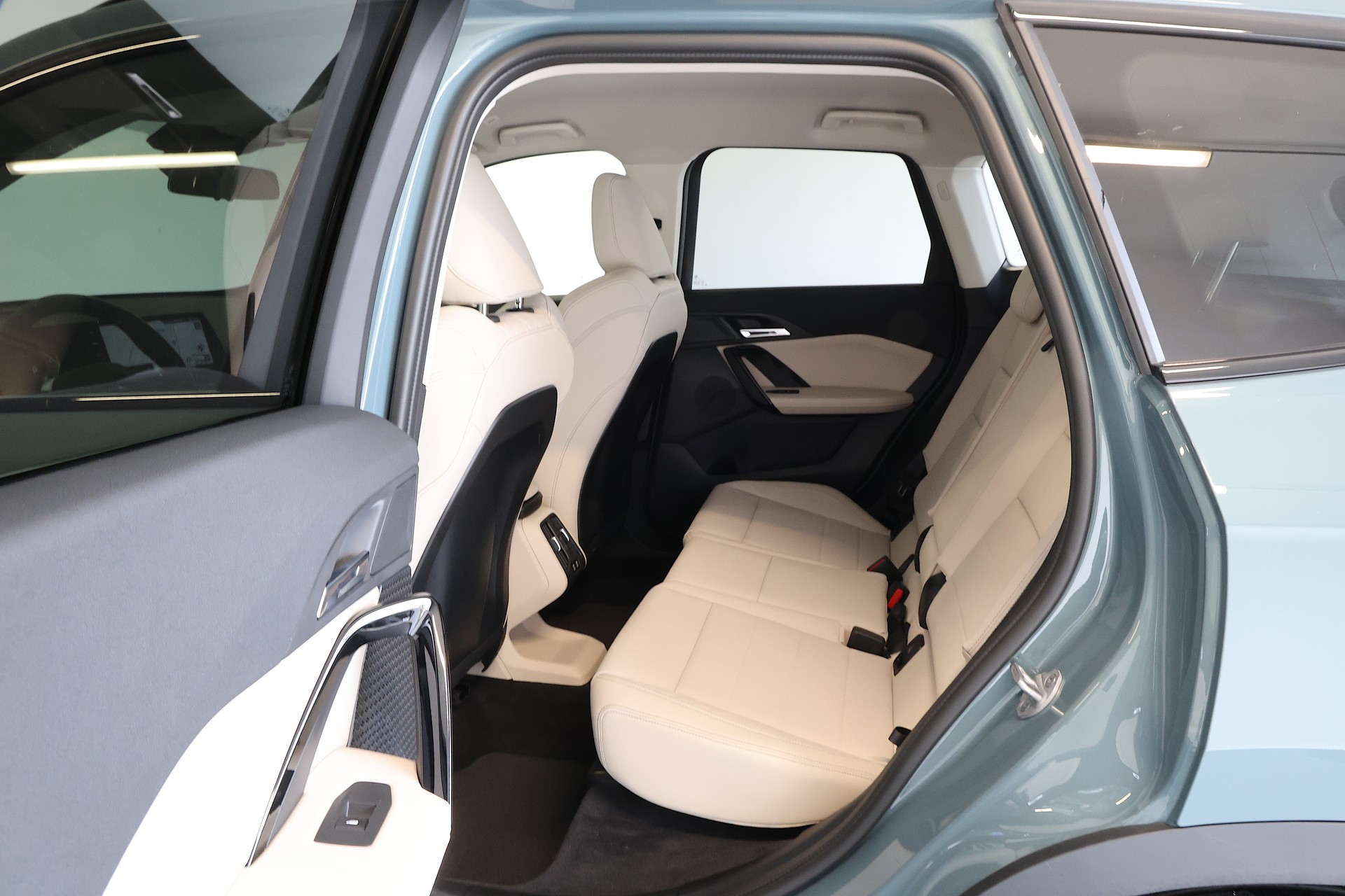 BMW X1 xDrive 20d 48V *CH-Fahrzeug* *Gratis-Service*-image-15