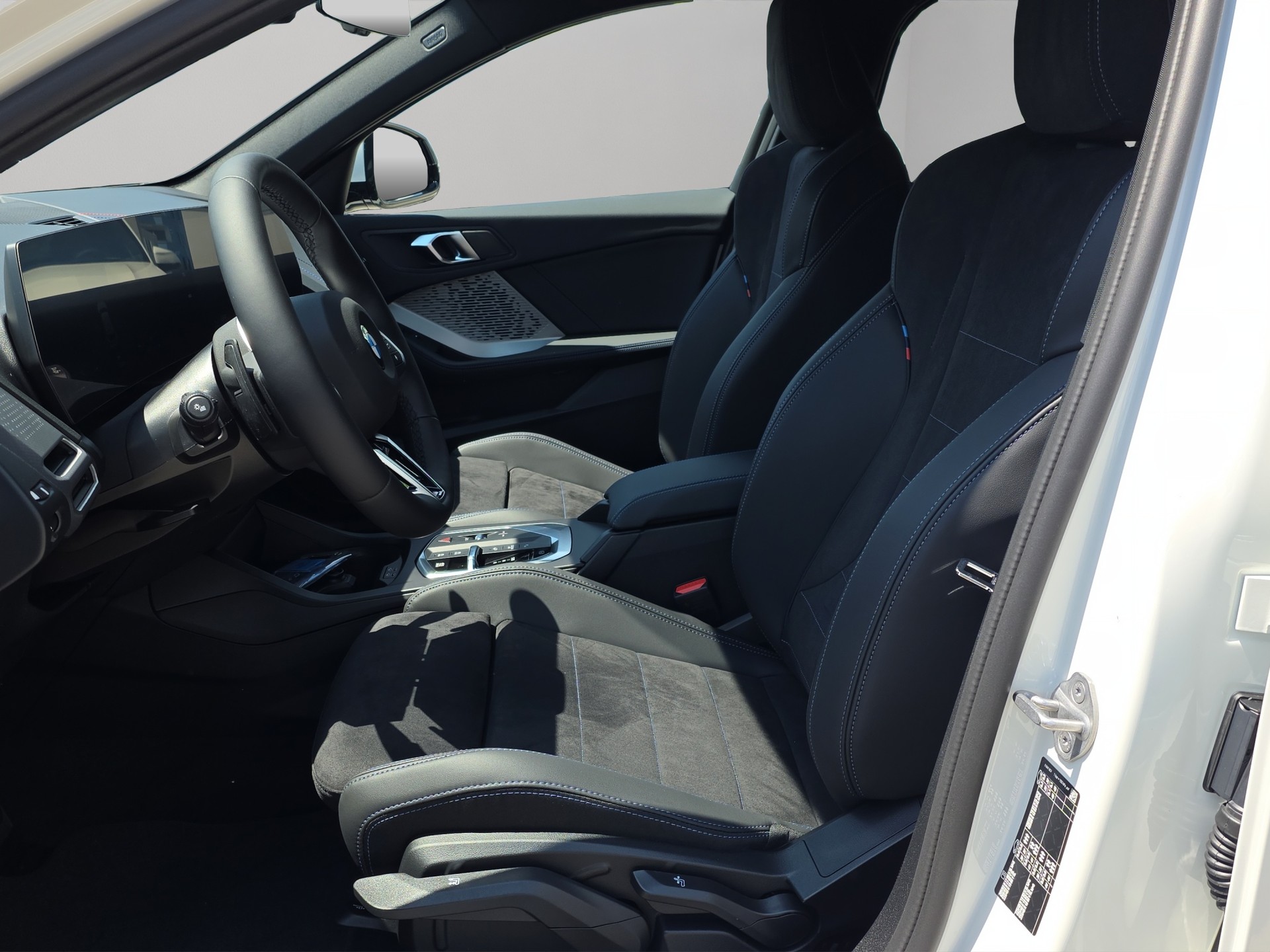 BMW 120 M Sport Pro Steptronic-image-8