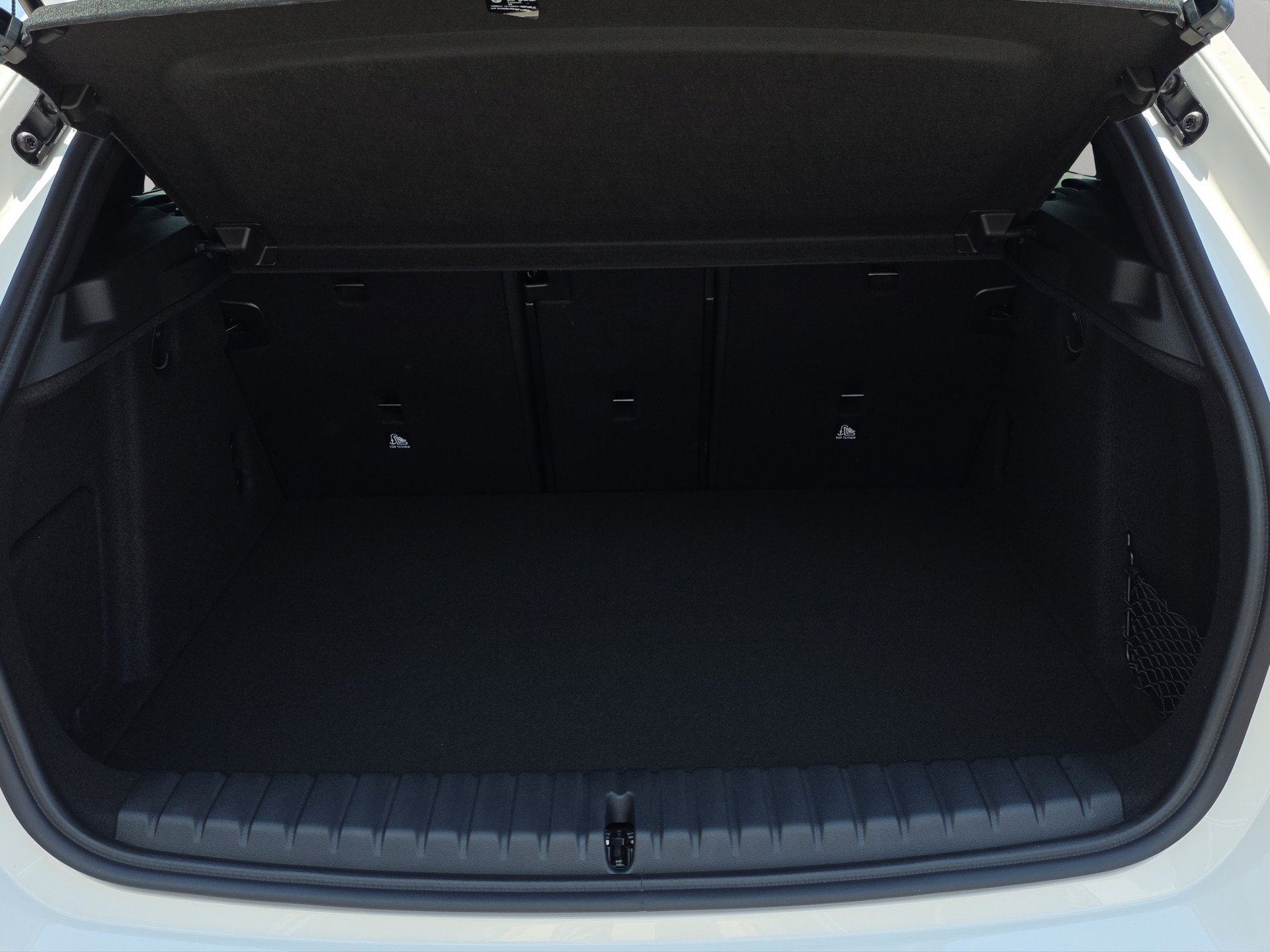 BMW 120 M Sport Pro Steptronic-image-15