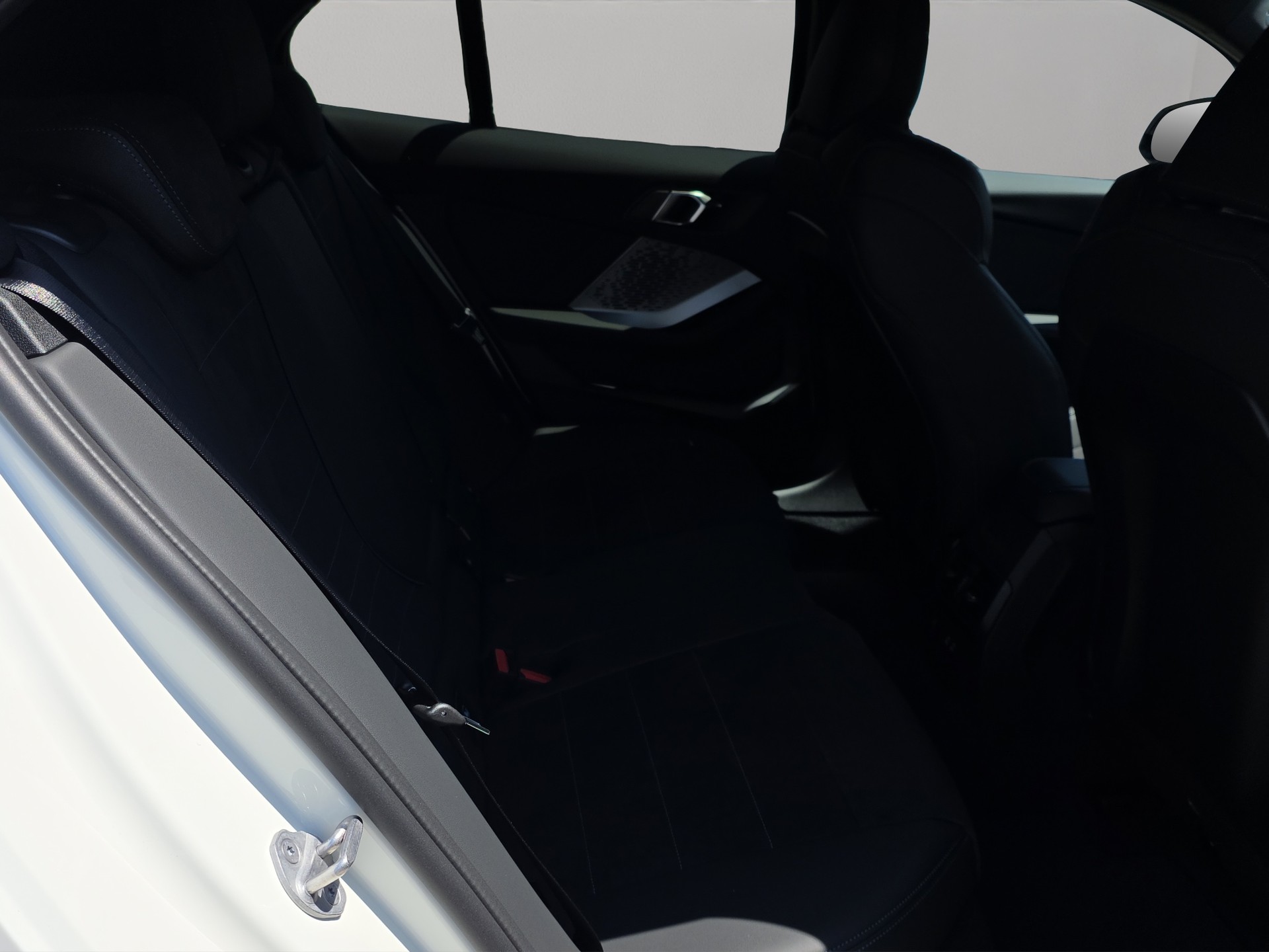 BMW 120 M Sport Pro Steptronic-image-17
