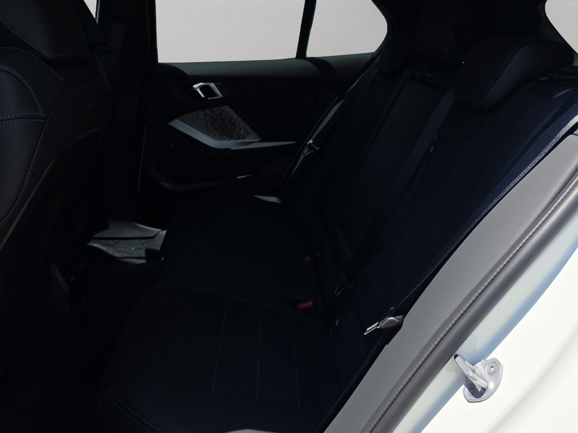 BMW 120 M Sport Pro Steptronic-image-14