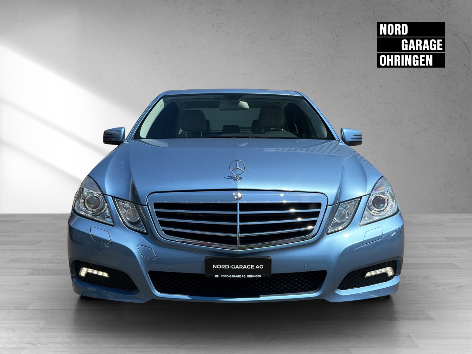 MERCEDES-BENZ E 350 CGI BlueEff Avgarde-image-1