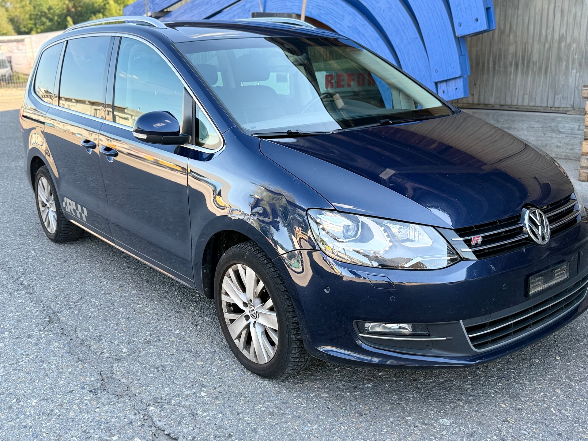VW Sharan 2.0 TDI BlueMotion Technology Highline DSG-image-1