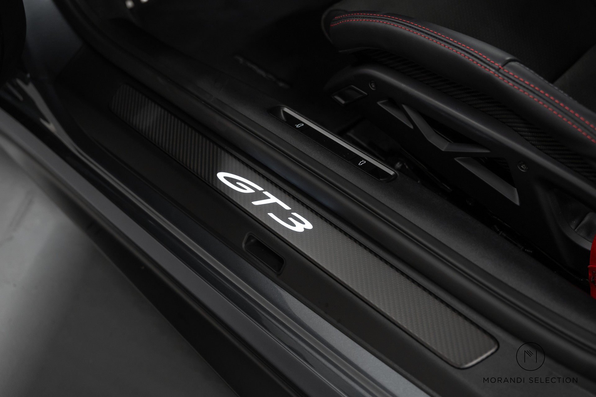 PORSCHE 911 Coupé 4.0 GT3 PDK Weissach-image-16