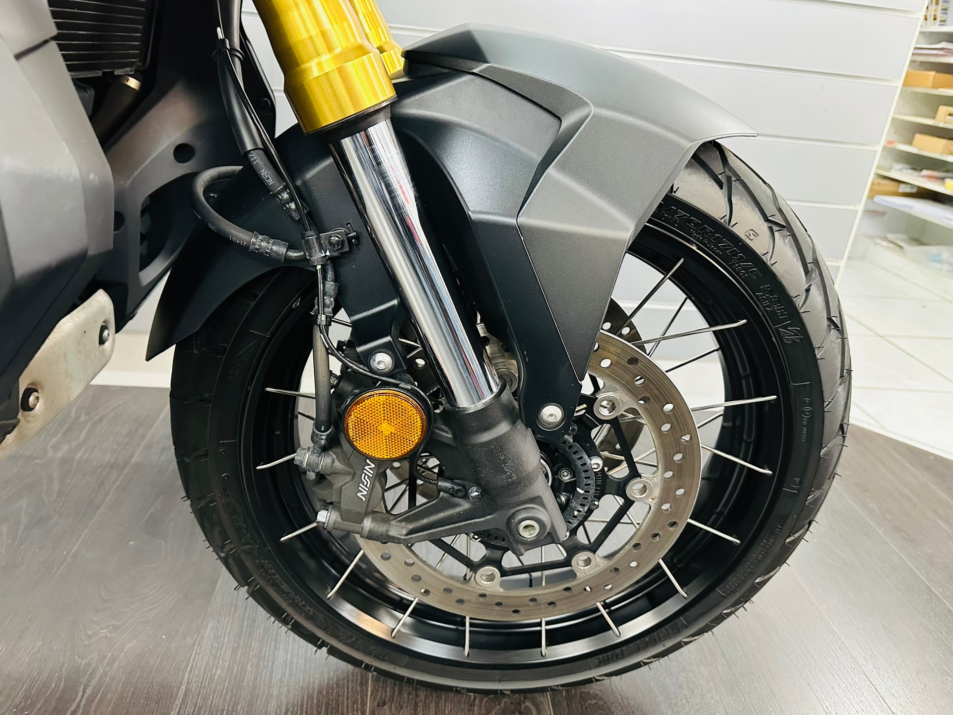 HONDA X-ADV 750-showroom-element-3