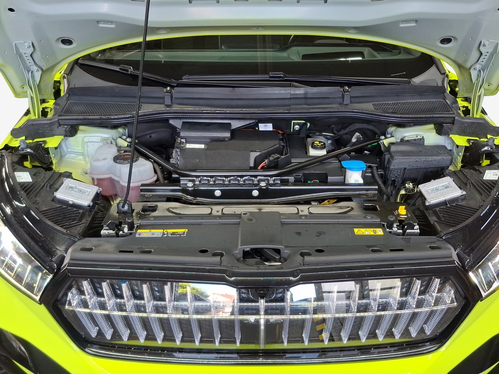 SKODA Enyaq Coupé RS iV 80 4x4-image-16