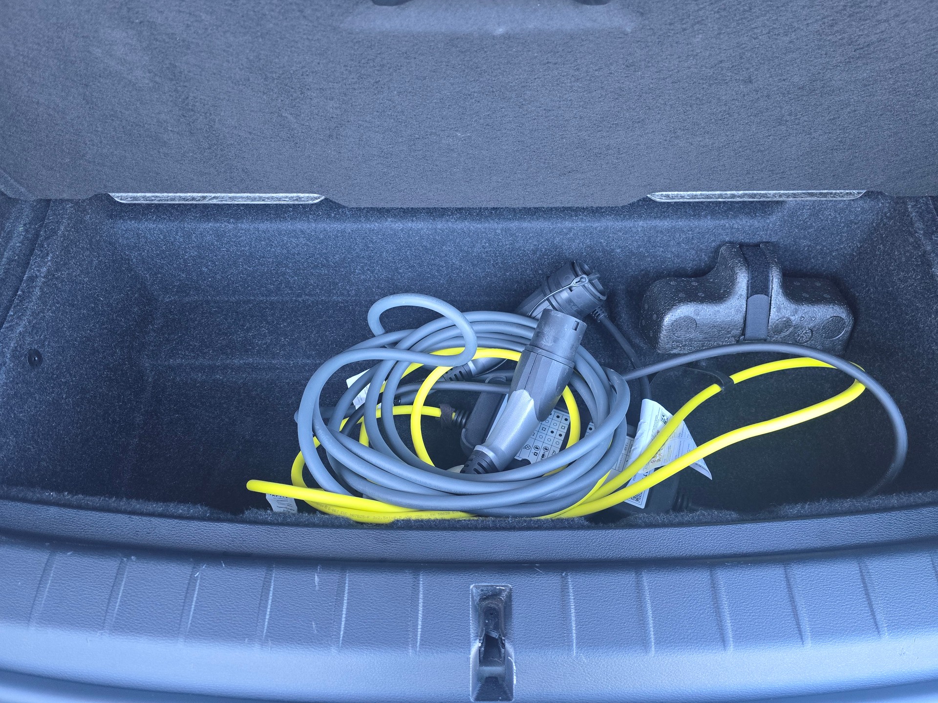 BMW X1 xDrive 25e Steptronic-image-21