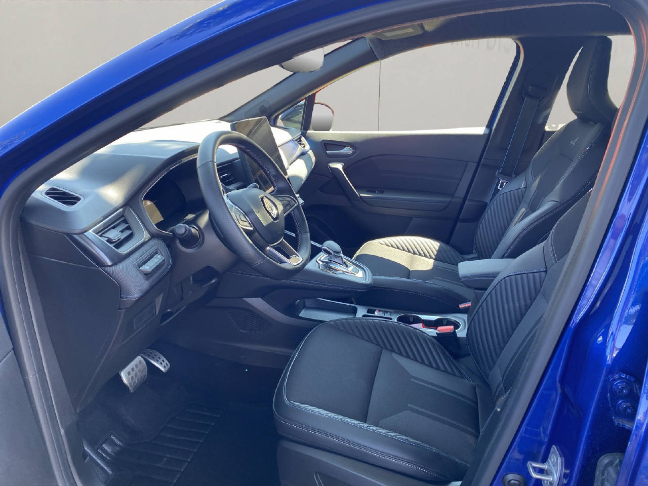RENAULT Captur 1.3 TCe 160 esprit Alpine EDC-image-8