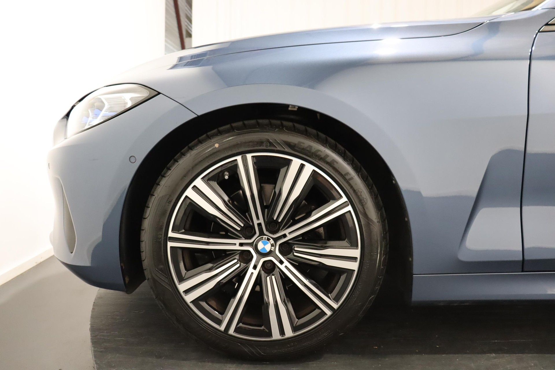 BMW 420i Coupé-image-6