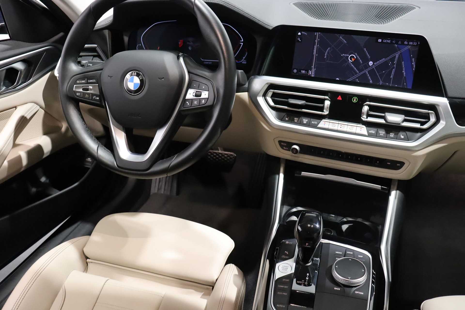 BMW 420i Coupé-image-8