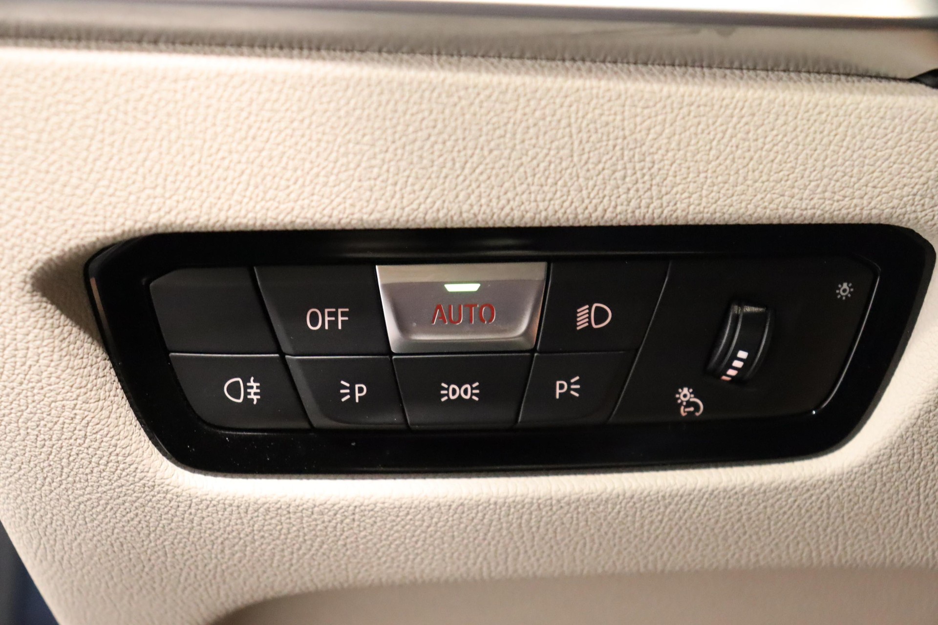 BMW 420i Coupé-image-5