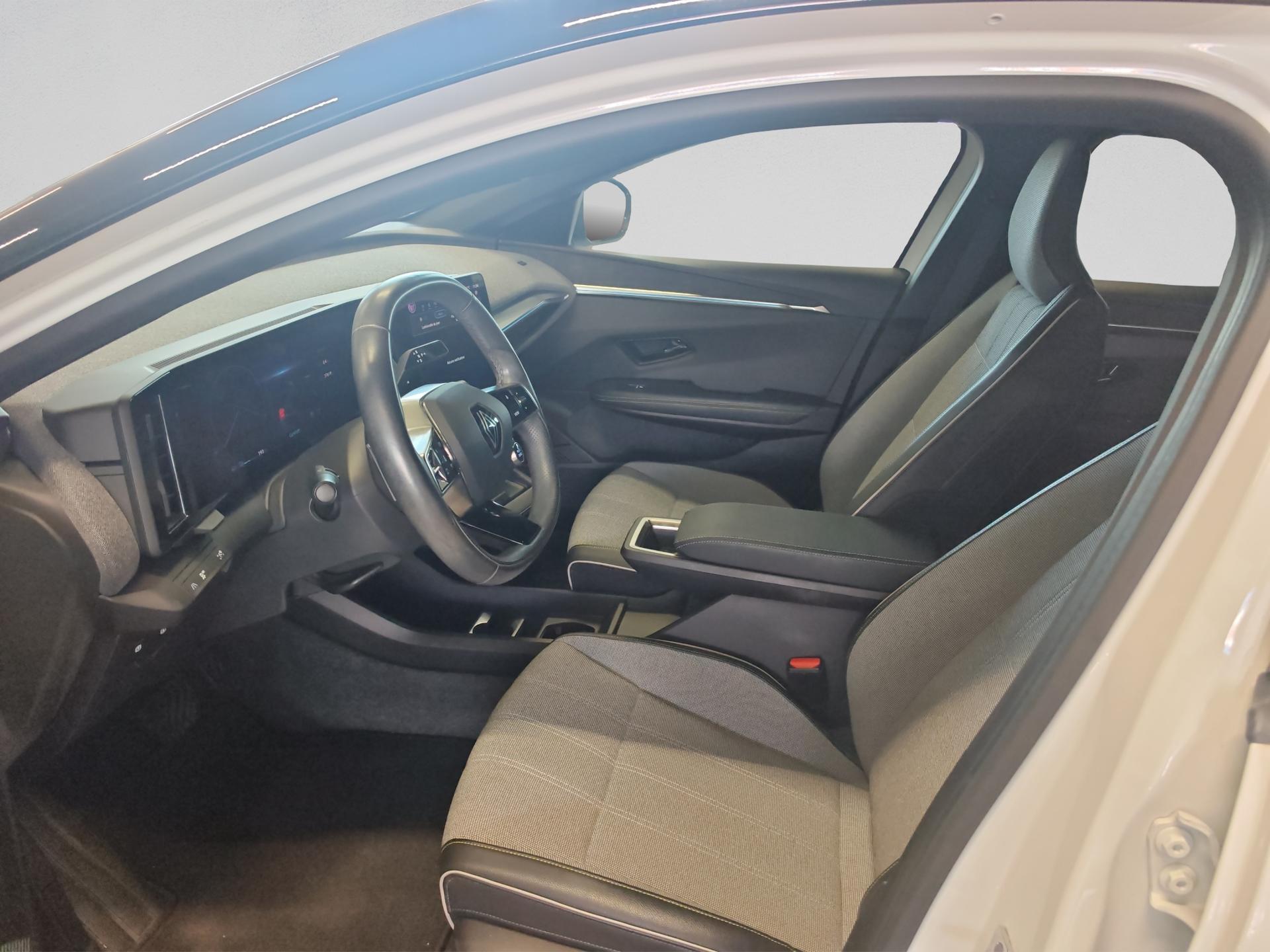 RENAULT Mégane E-TECH EV60 Techno-image-8