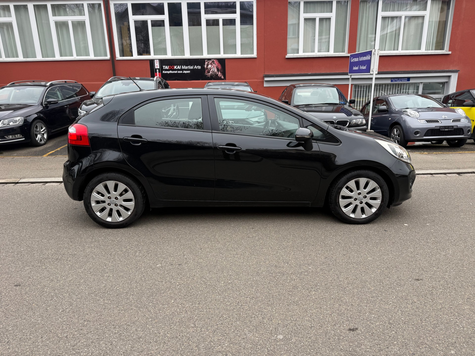 KIA Rio 1.4 CVVT Style-image-2