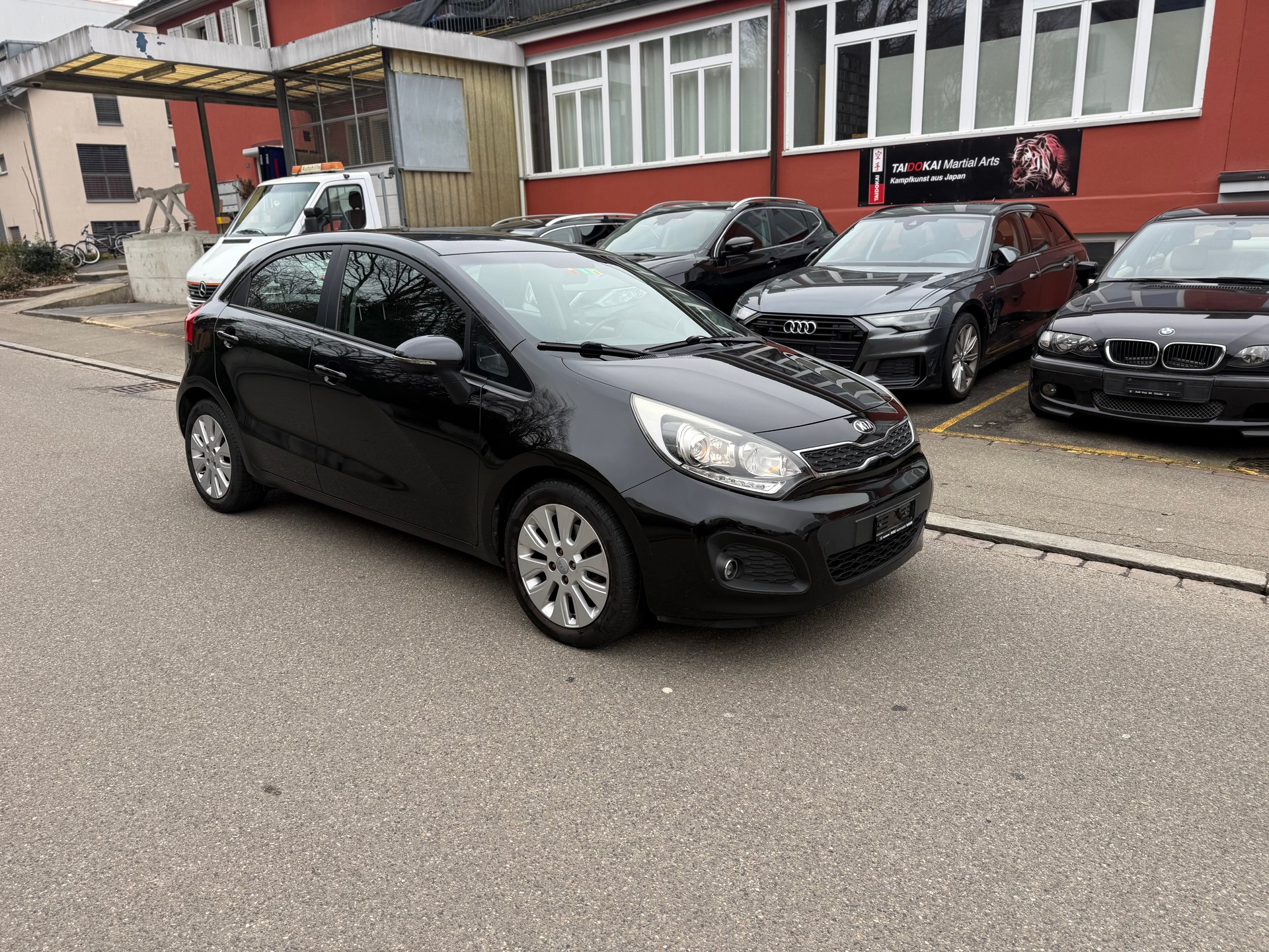 KIA Rio 1.4 CVVT Style-image-1