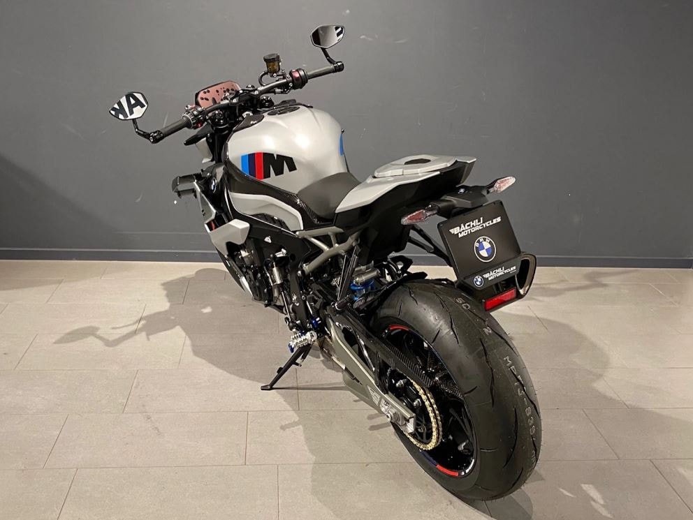 BMW M 1000 R-image-4