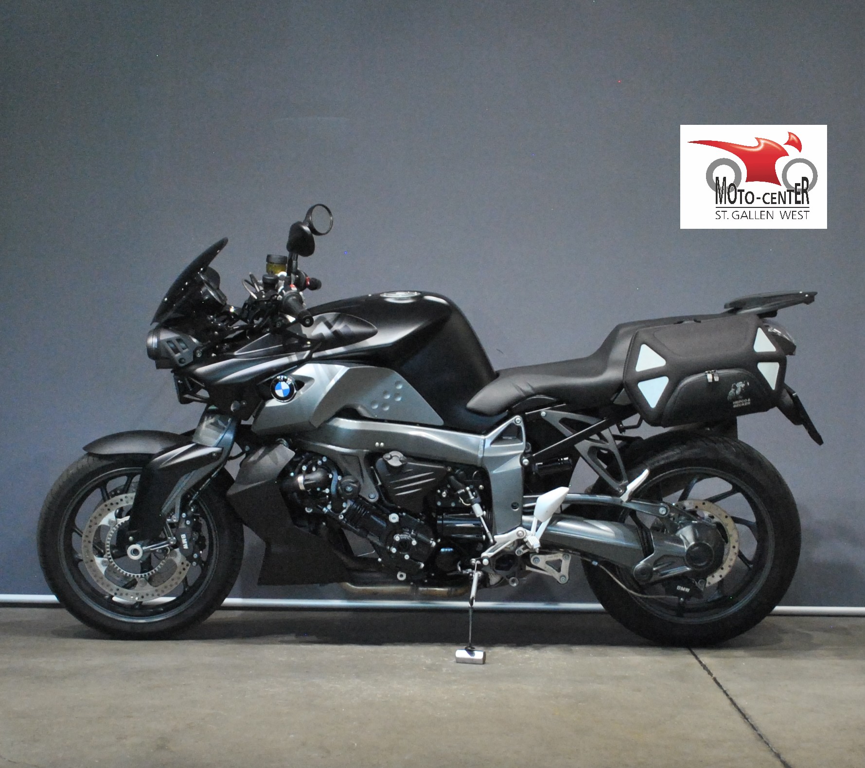BMW K 1300 R-showroom-element-1