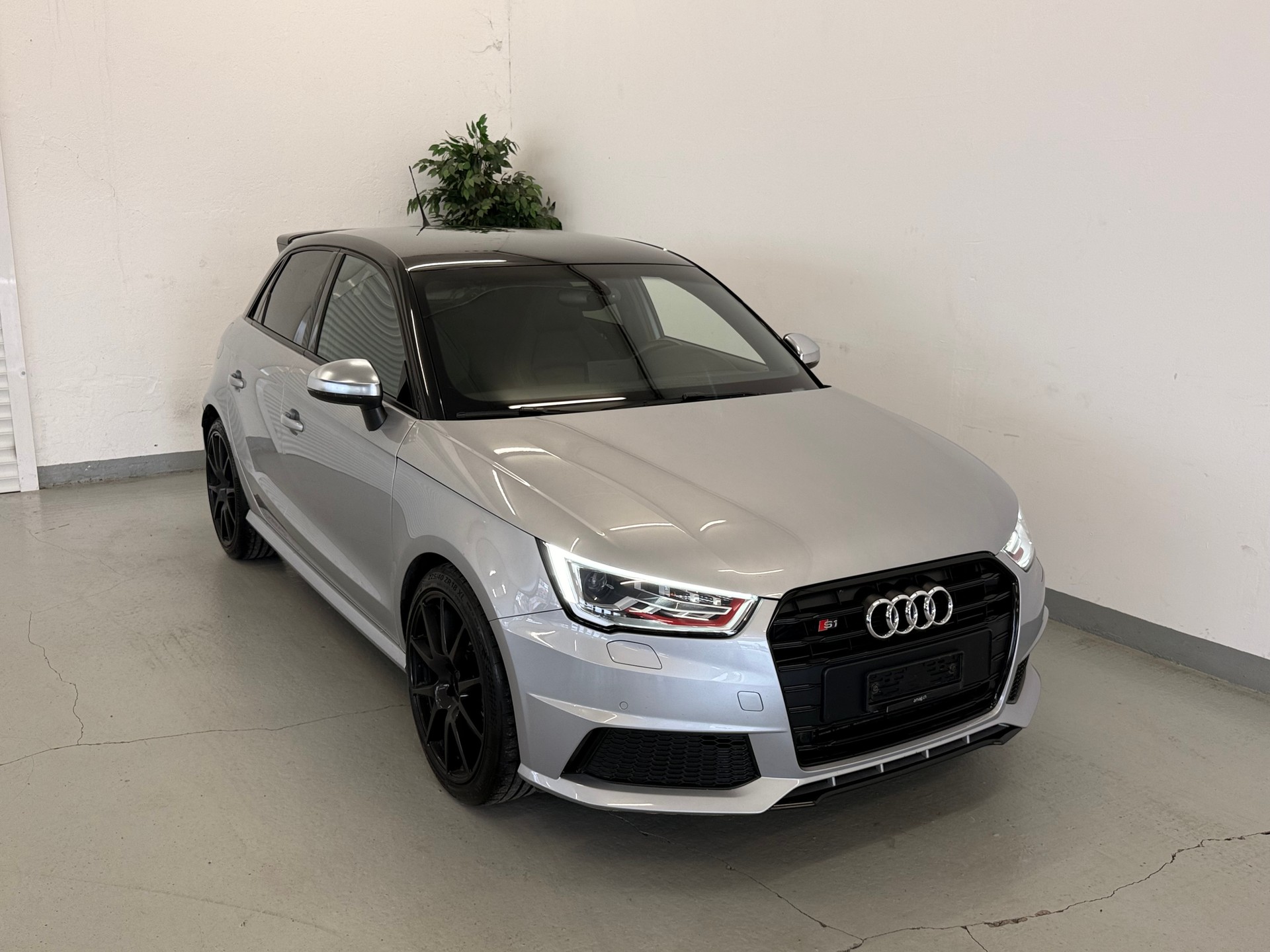 AUDI S1 Sportback 2.0 TFSI quattro