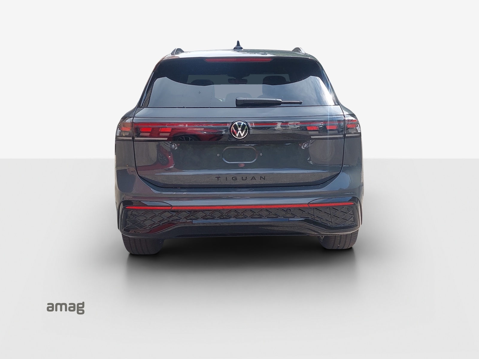 VW Tiguan 2.0 TSI DSG R-Line 4Motion-showroom-element-3