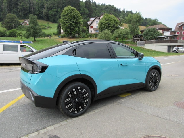 NISSAN Leaf 75 kWh Evolve-showroom-element-1