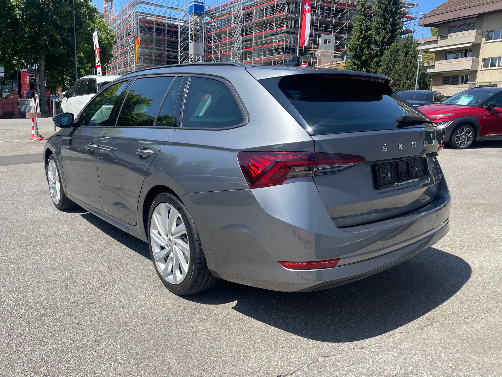 SKODA Octavia Combi 2.0 TDI DSG Style 4x4-image-2