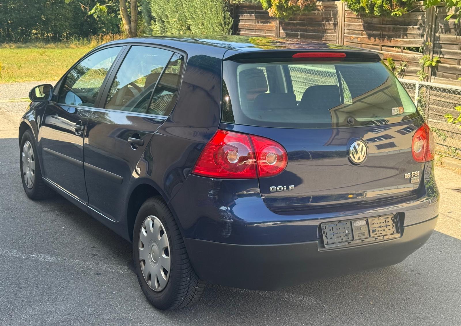 VW Golf 1.6 FSI Comfortline-image-4