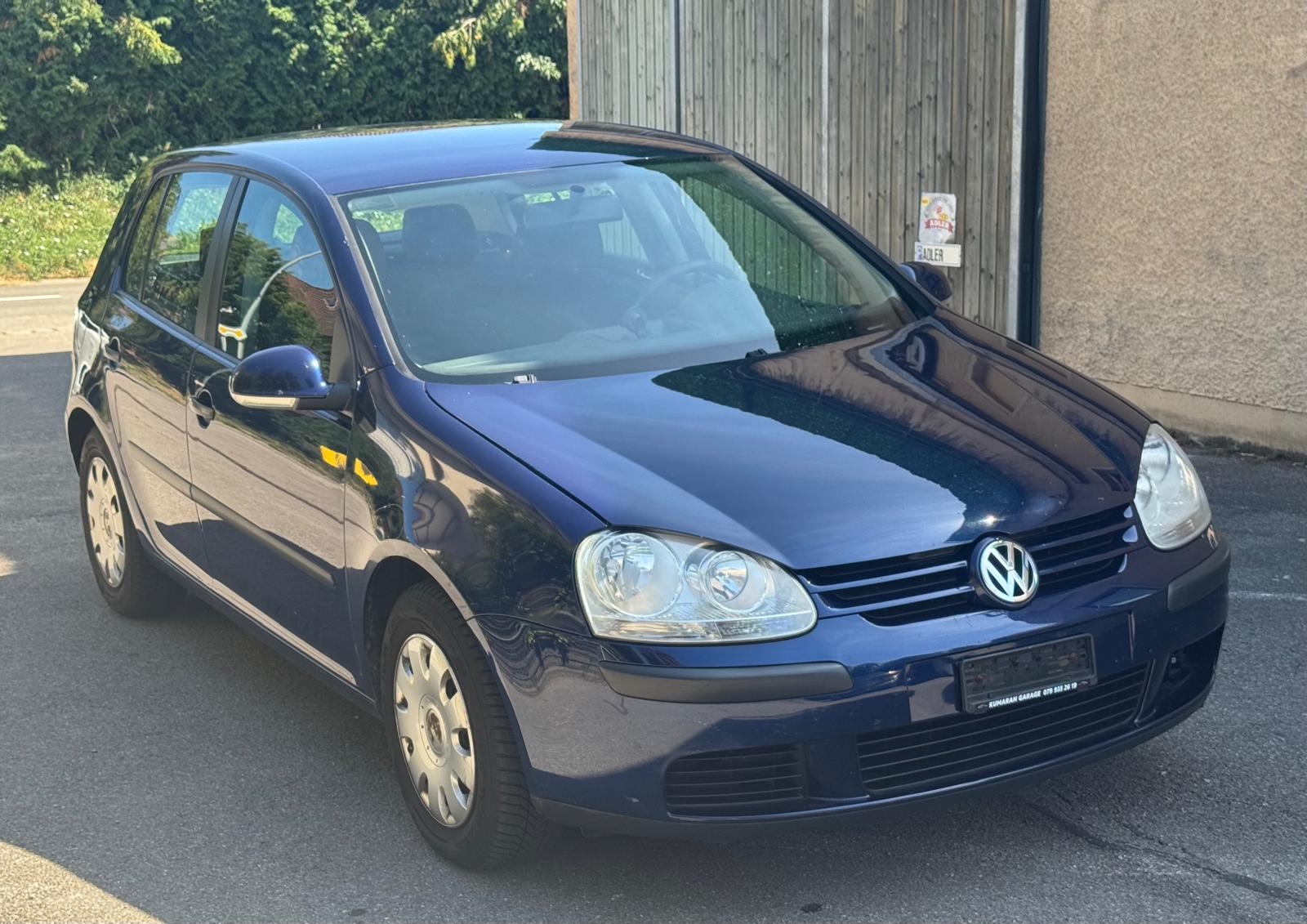 VW Golf 1.6 FSI Comfortline-image-1