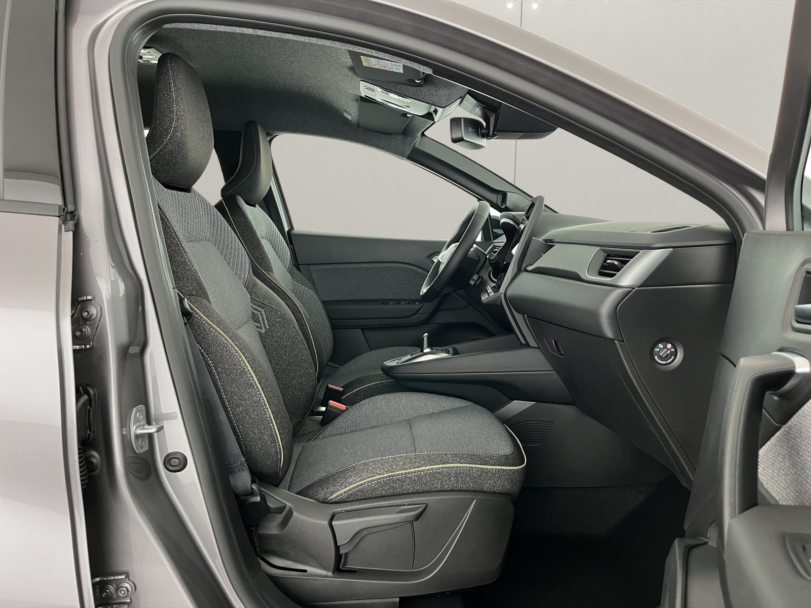 RENAULT Captur 1.8 E-Tech techno-image-15