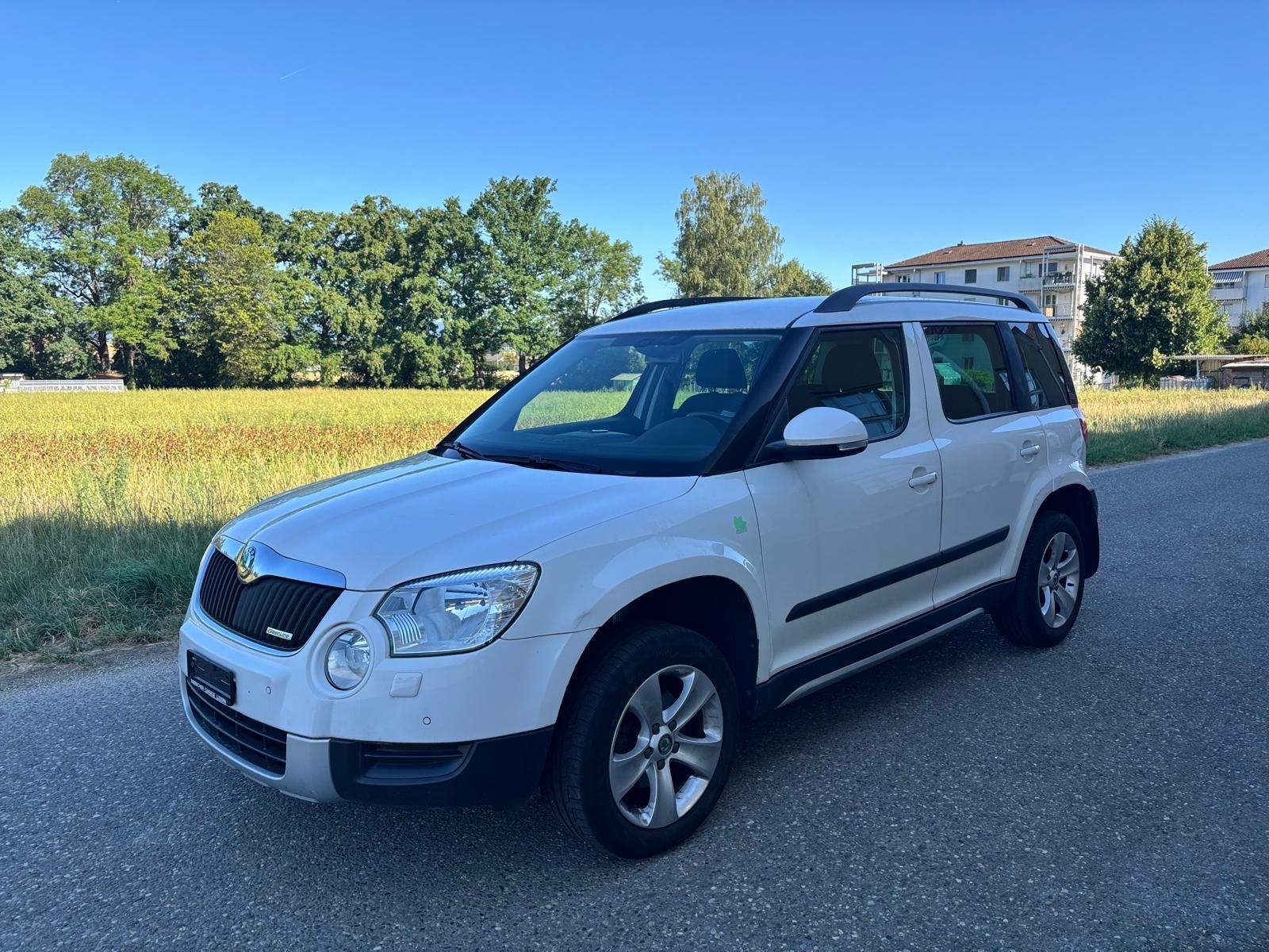 SKODA Yeti 1.6 TDI GL Ambition-image-0