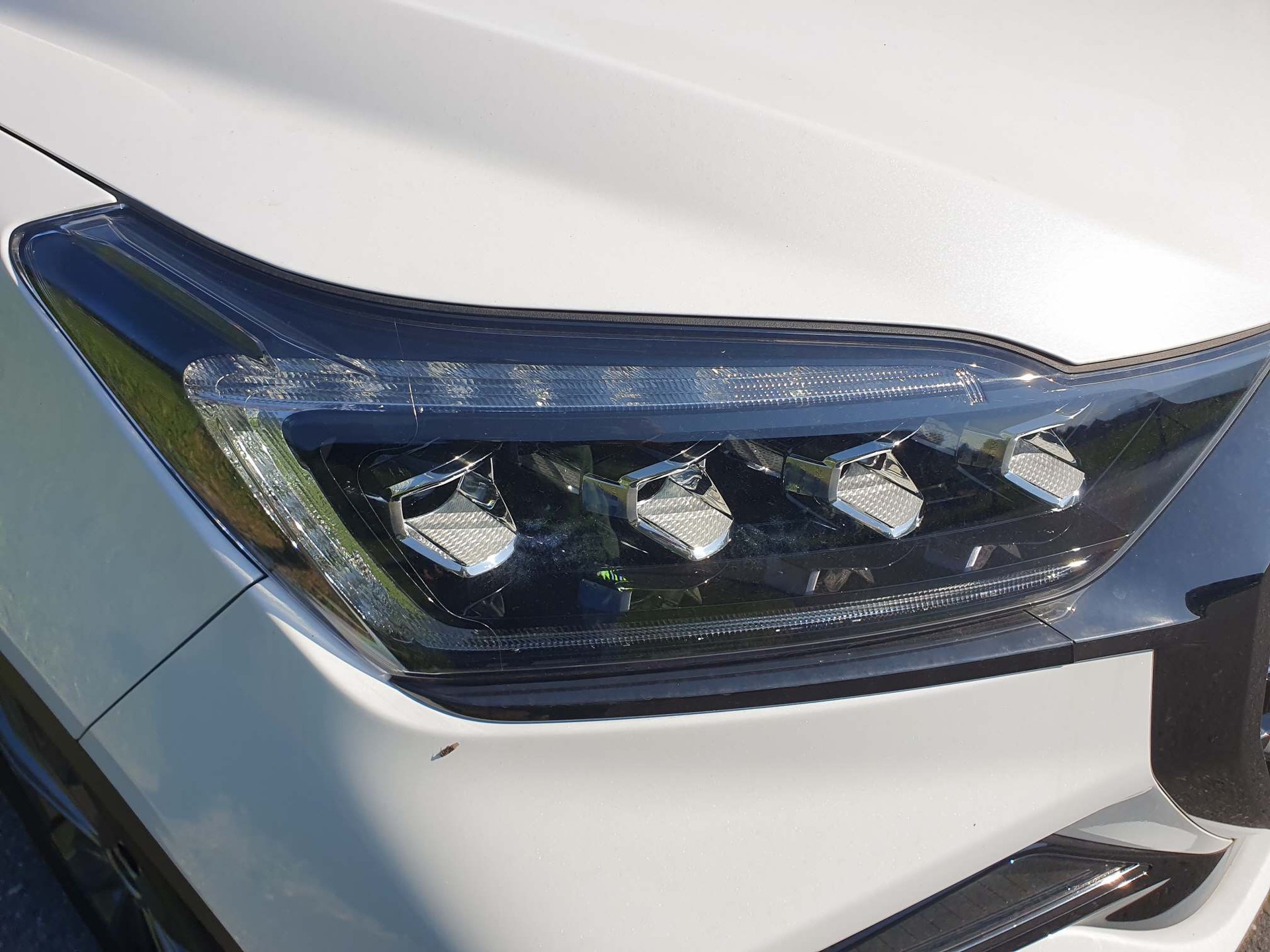 KGM-SsangYong Rexton RX 2.2 CRDi White Pearl Edition-image-1