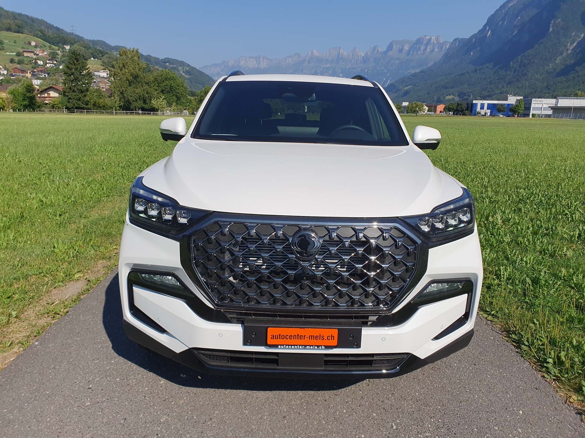 KGM-SsangYong Rexton RX 2.2 CRDi White Pearl Edition-image-2