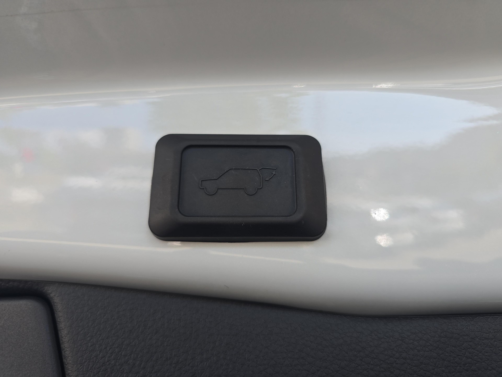 TOYOTA RAV4 2.5 Plug-In-Hybrid GR Sport-image-12