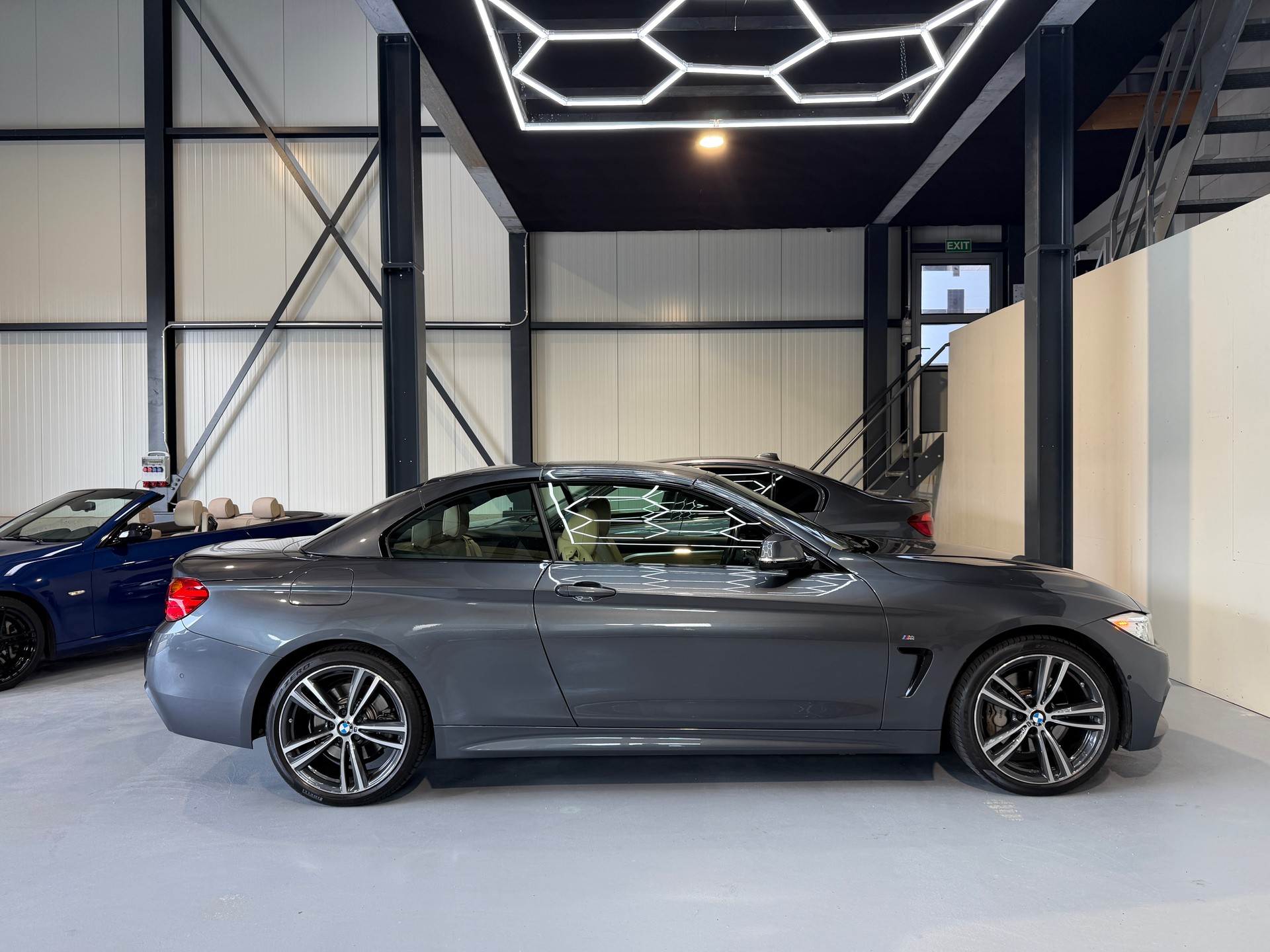 BMW 435i Cabriolet xDrive M-Sport Steptronic-image-5