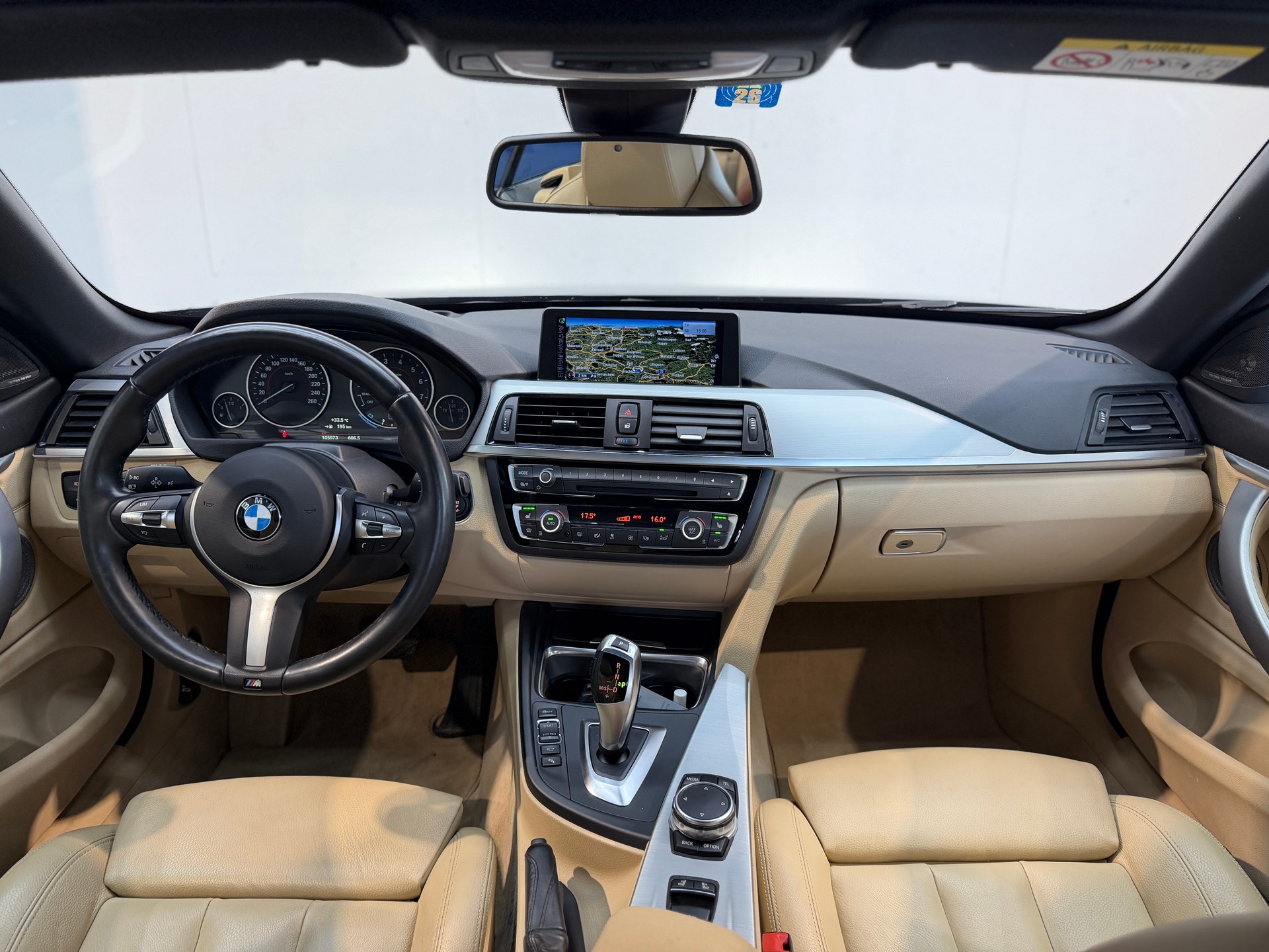 BMW 435i Cabriolet xDrive M-Sport Steptronic-image-12