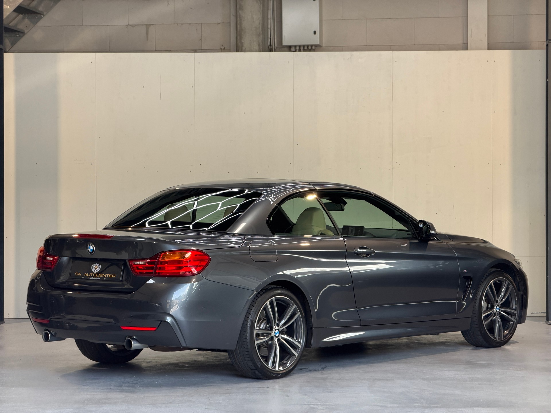 BMW 435i Cabriolet xDrive M-Sport Steptronic-image-7