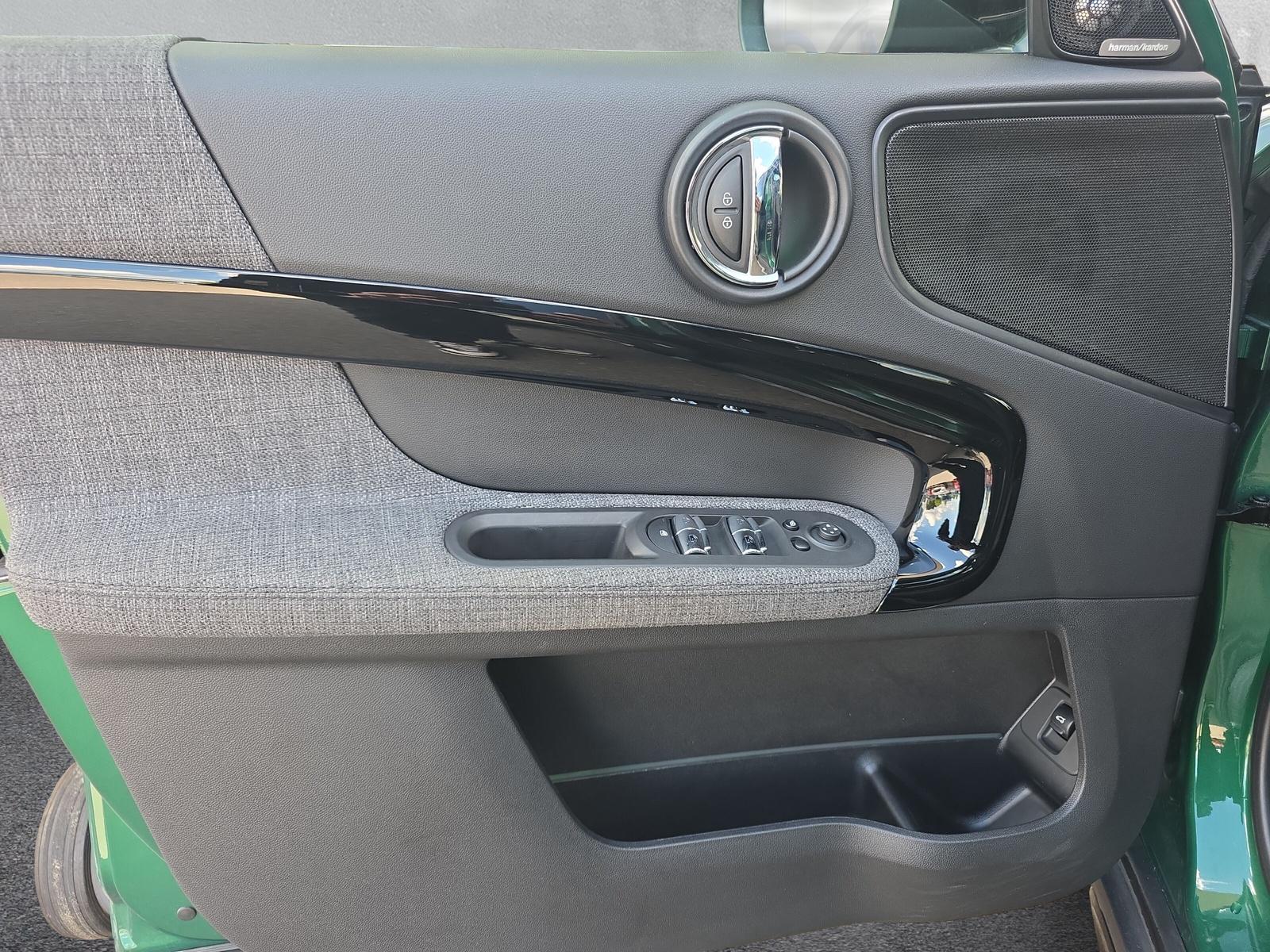 MINI Countryman S ALL4 F60 2.0i (CH)-image-16