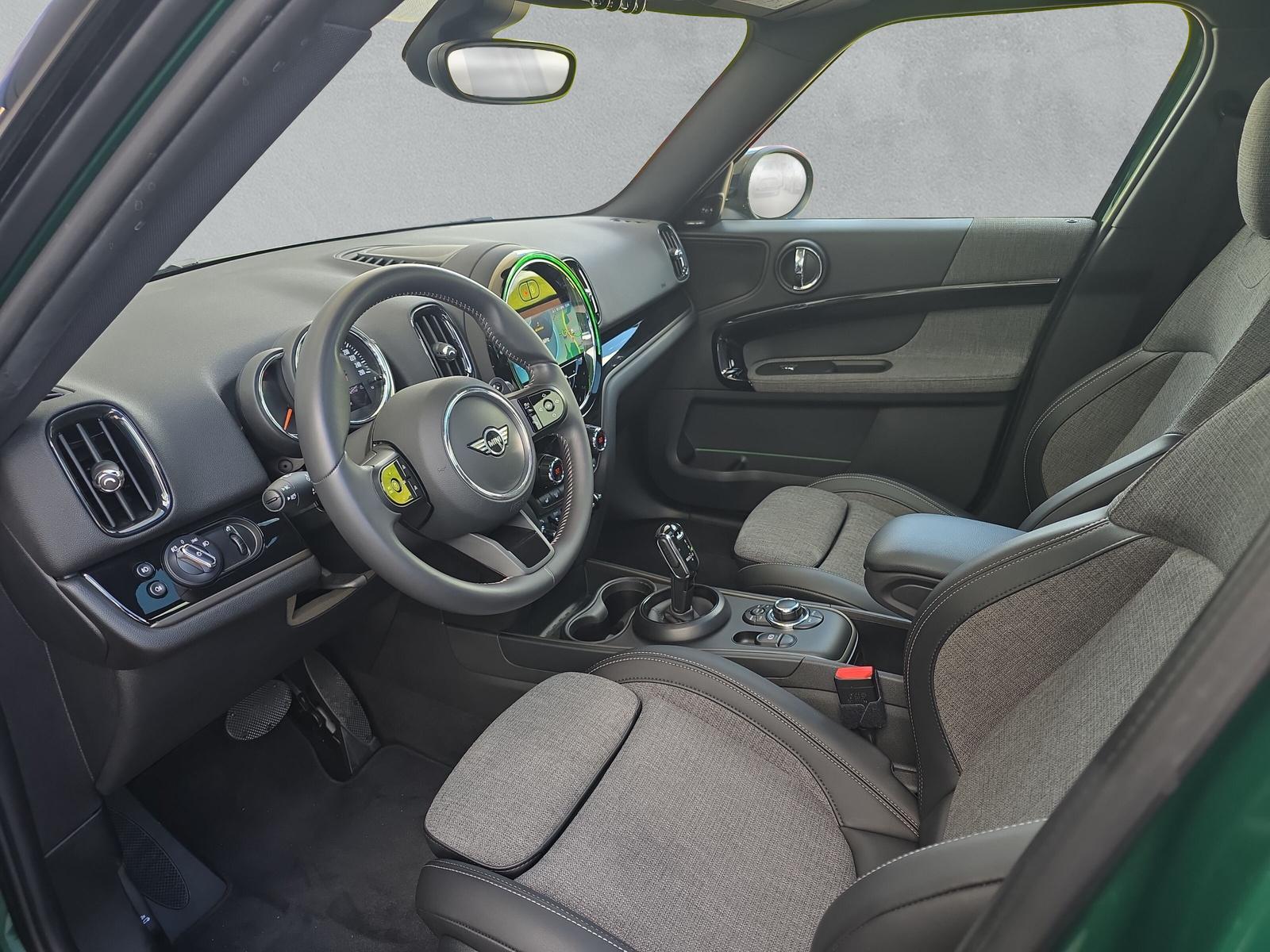 MINI Countryman S ALL4 F60 2.0i (CH)-image-10
