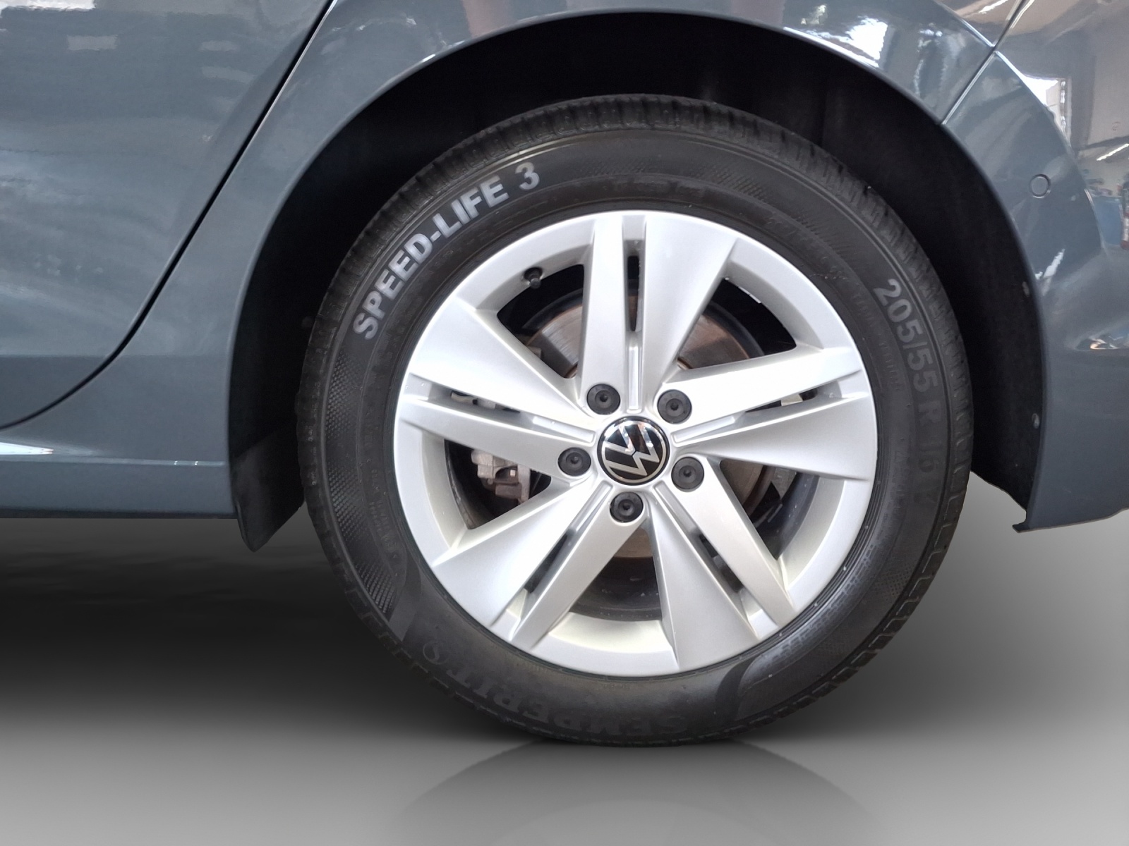 VW Golf 1.5 e TSI mHEV Life DSG-image-13