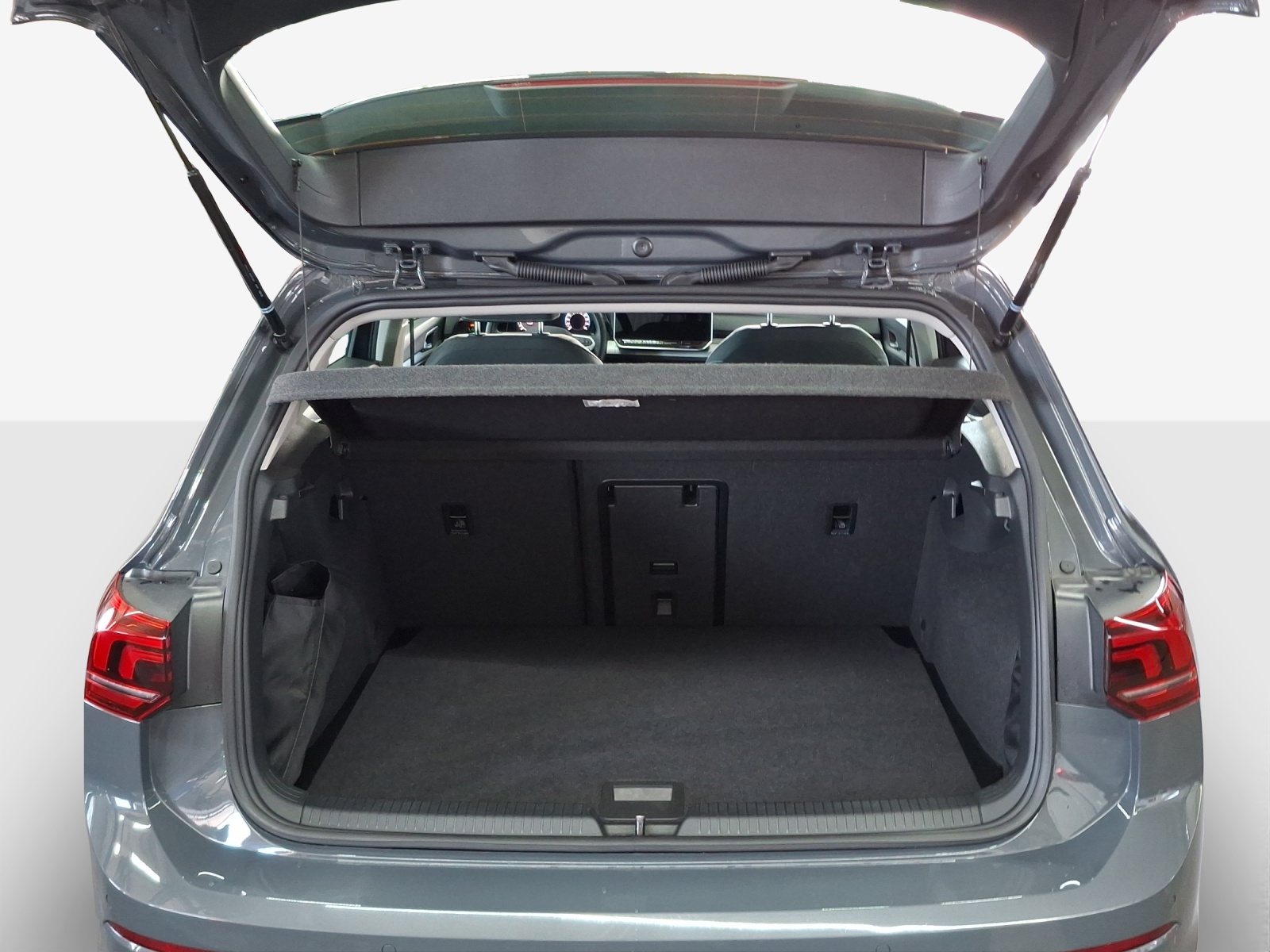 VW Golf 1.5 e TSI mHEV Life DSG-image-12